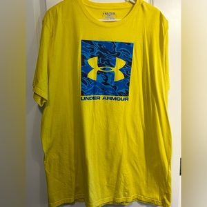 Men’s UA shirt